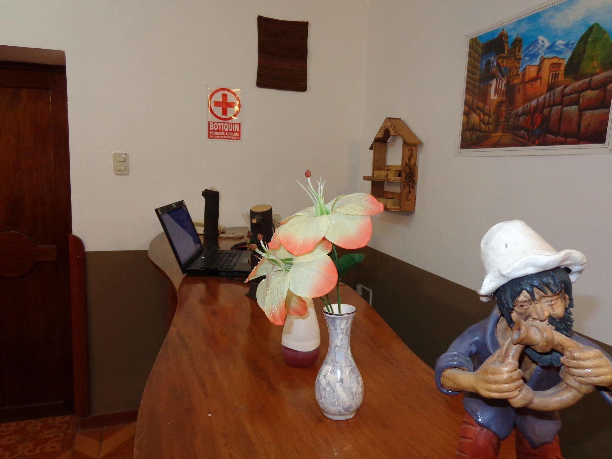 Hospedaje Casa Inkusco クスコ エクステリア 写真