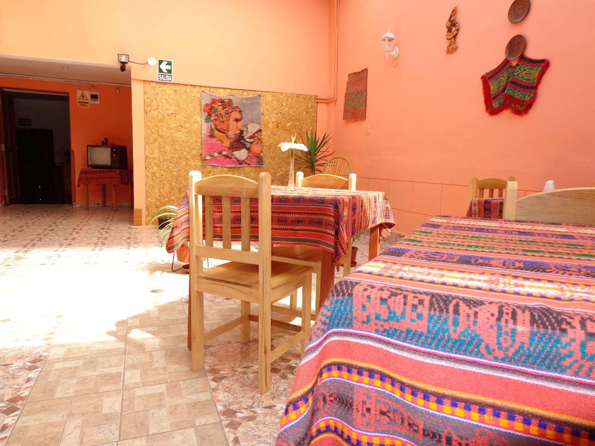Hospedaje Casa Inkusco クスコ エクステリア 写真